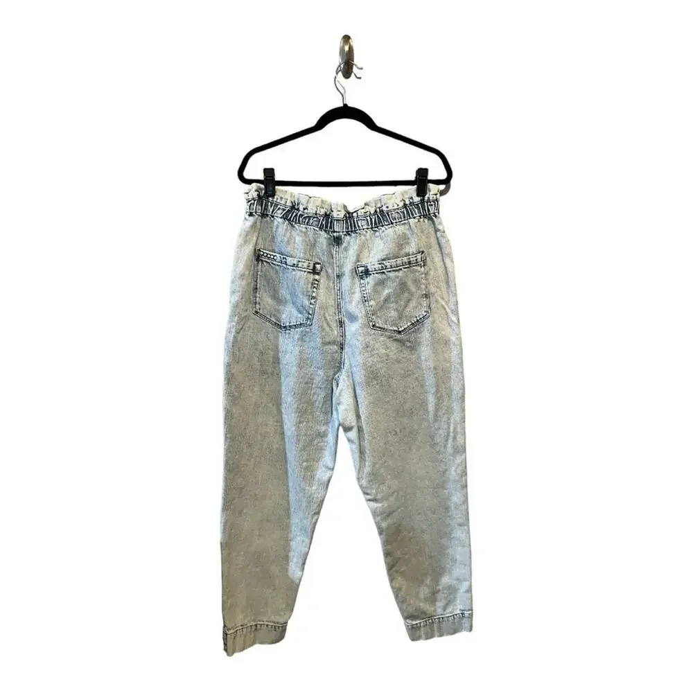 Blank NYC Paperbag waist Boyfriend jeans size 31